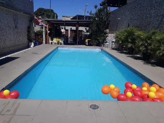 Foto 1 - Espao com piscina para festas infantis